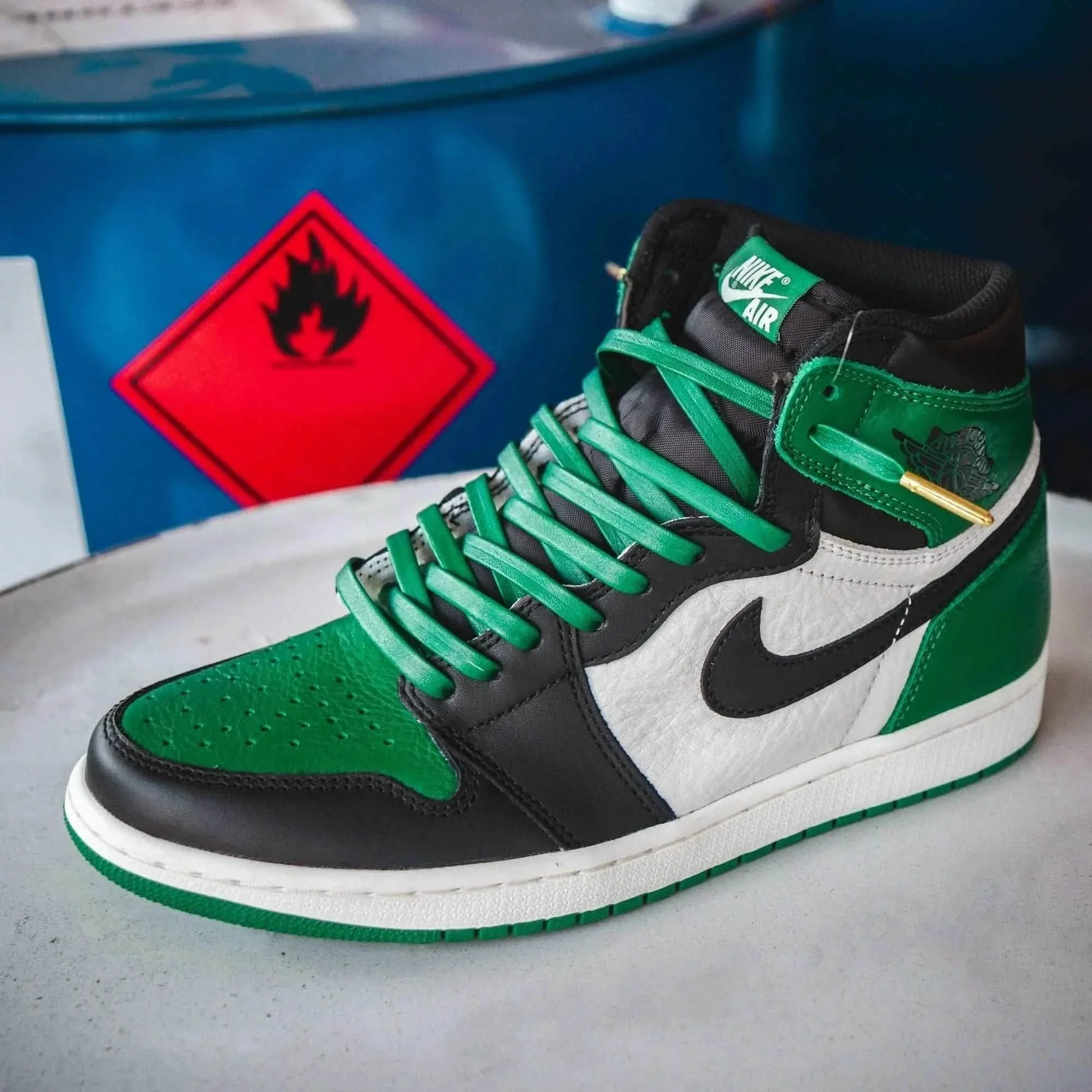 Kelly Green Luxury Leather Laces - Gold Plated - Image 2